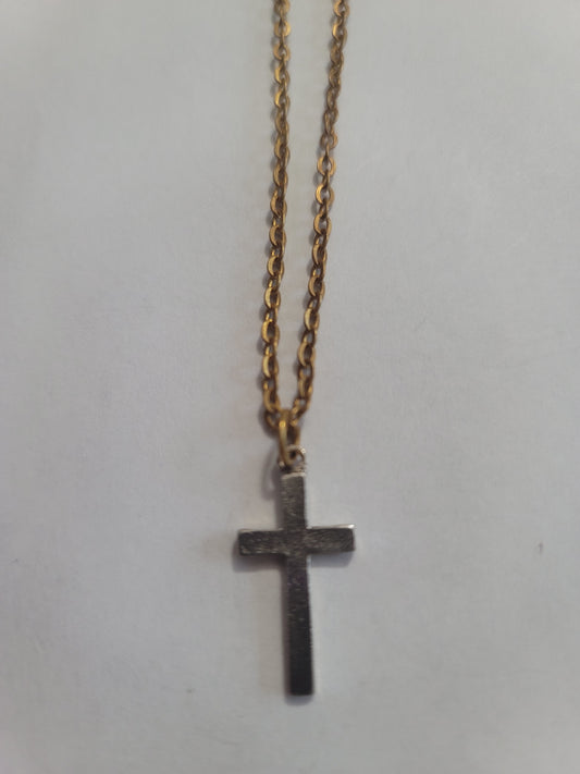 The Cross Pendant Chain